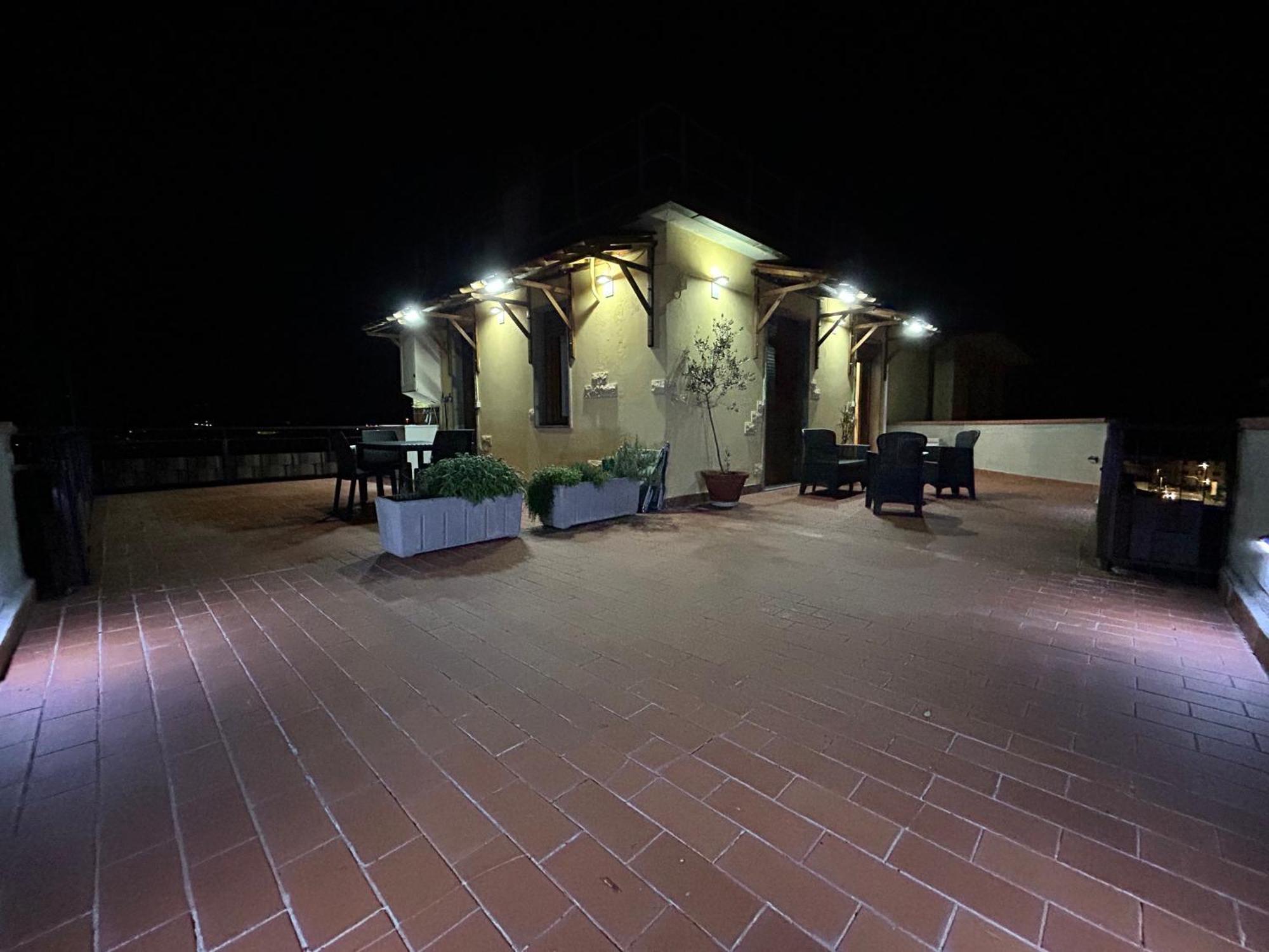 Sesto Piano Apartment Incisa in Val d'Arno Ngoại thất bức ảnh