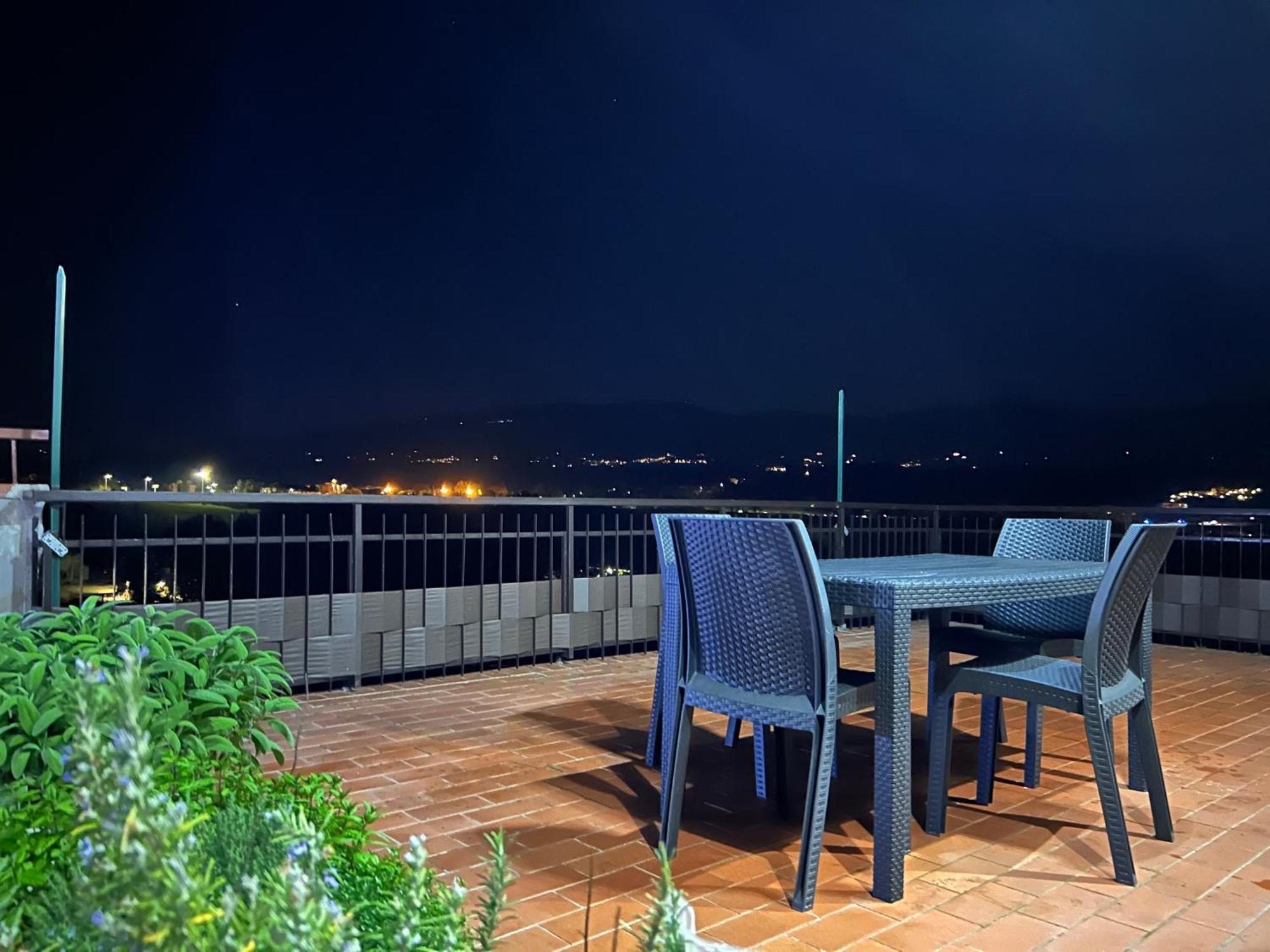 Sesto Piano Apartment Incisa in Val d'Arno Ngoại thất bức ảnh